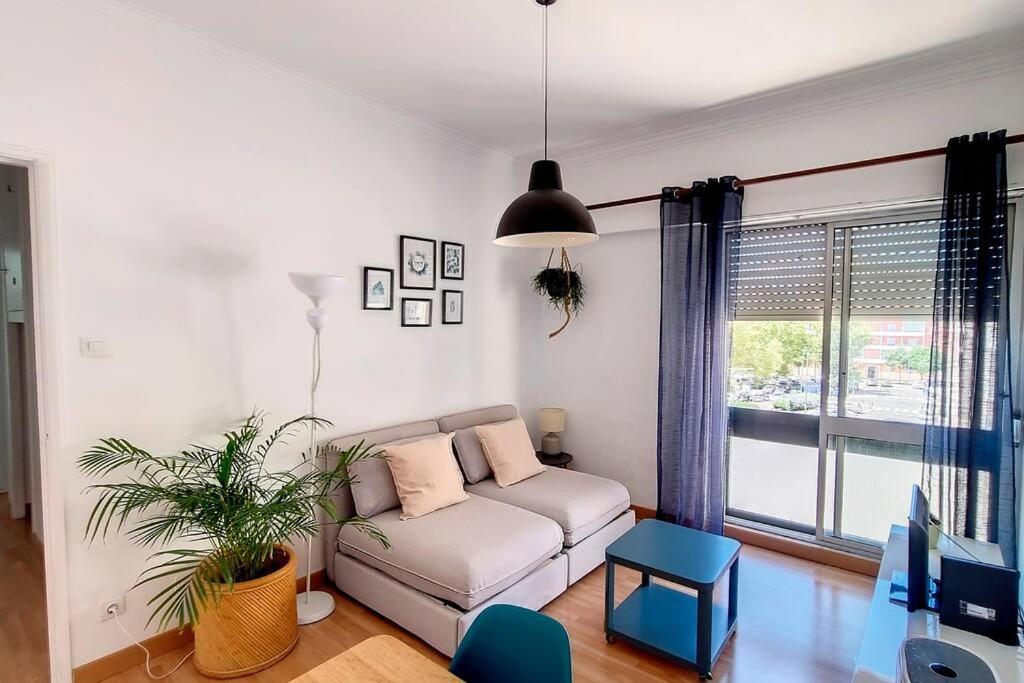 Cozy One Bedroom Apartment リスボン エクステリア 写真
