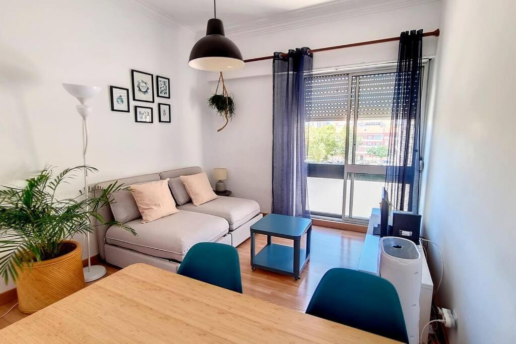 Cozy One Bedroom Apartment リスボン エクステリア 写真
